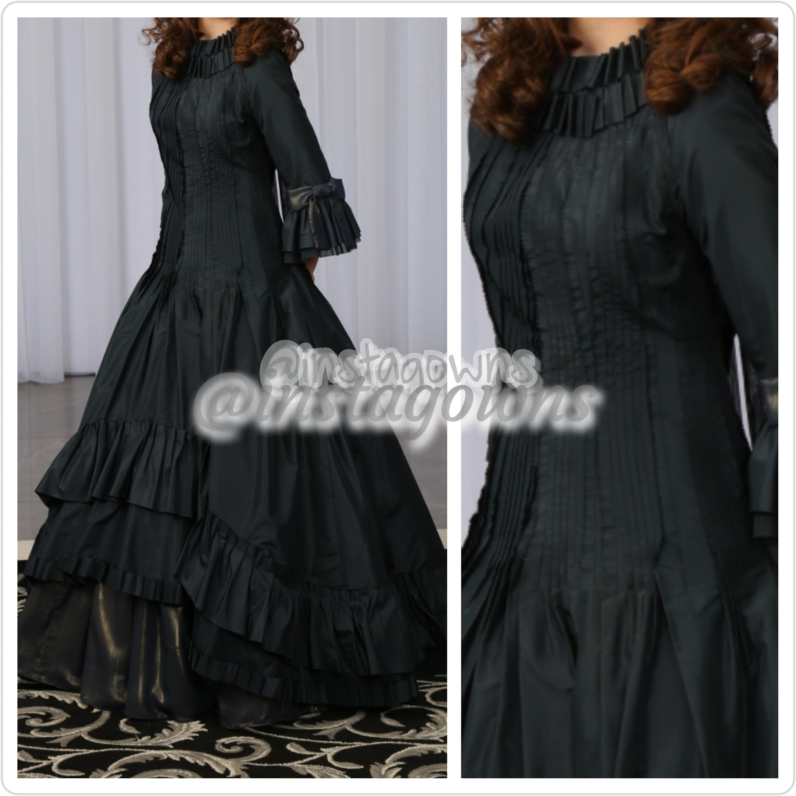 Teenage Girls Oscar de la Renta Hi-Low Navy Gown for Sale