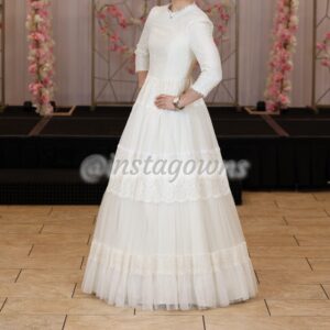 Beautiful Ivory Gown for rent