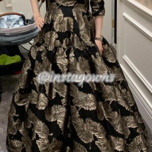 Exquisite black/gold Gown for Sale or Rent