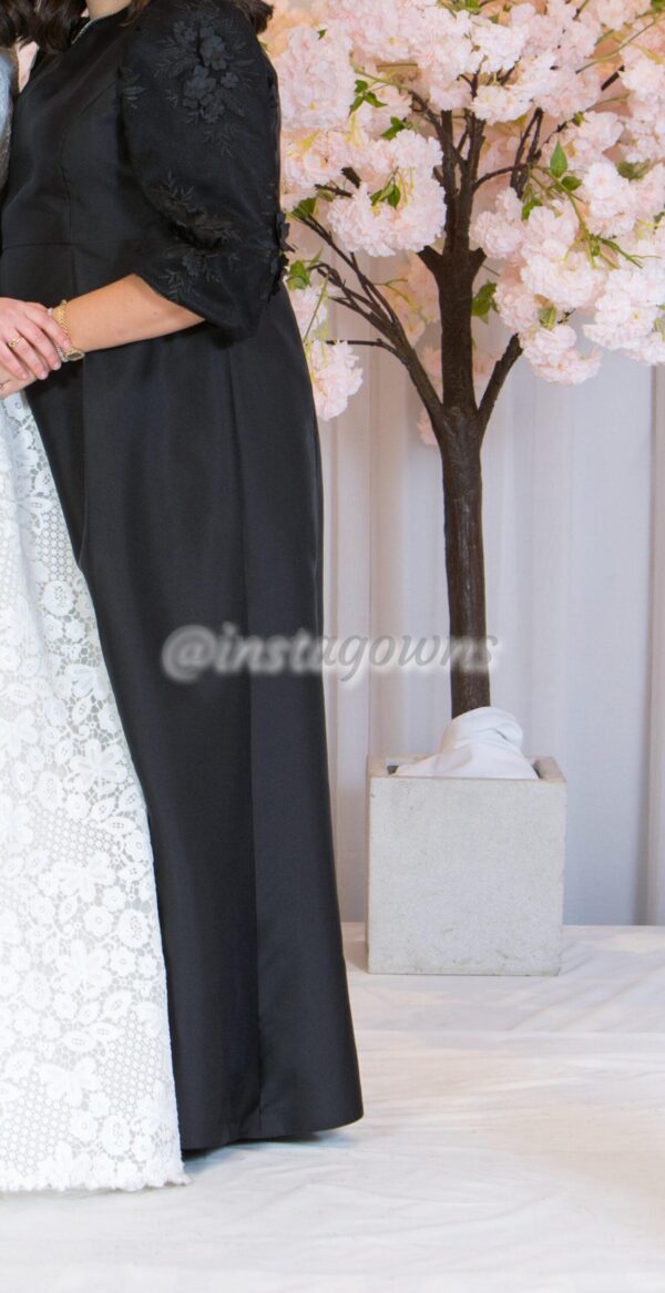 Slenderizing Black maternity Gown for sale or rent