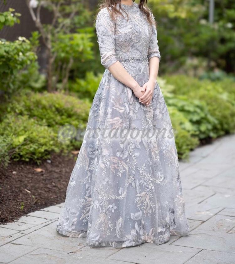 Gorgeous silver Gown for rent