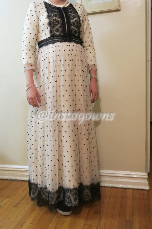 Beautiful dot tulle maternity Gown for sale
