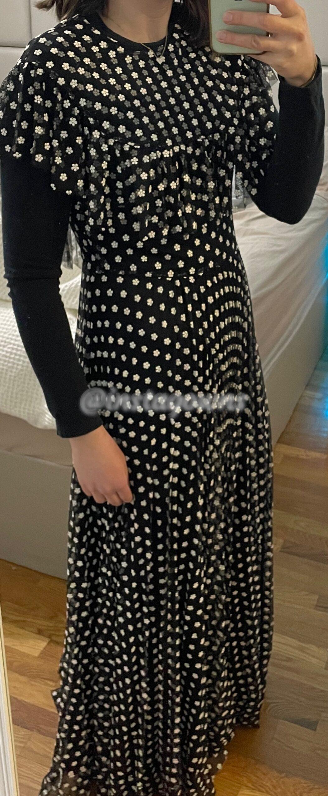 Red Valentino black with white embroidered flowers Gown for rent or sale