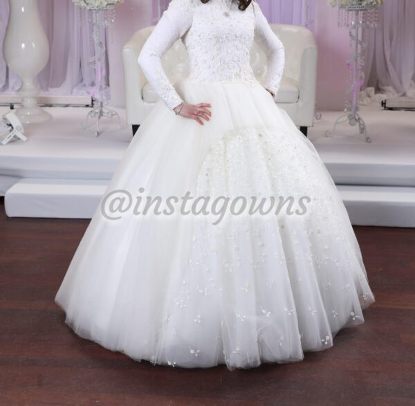 Beautiful Kleinfeld's Bridal Gown for sale