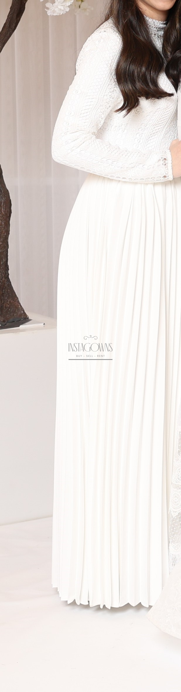 Magnificent White Lace Self Portrait Gown for sale