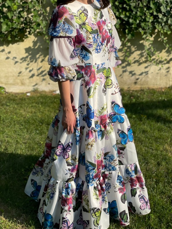 A Magnificent Floral Miri Couture with a 4D Design gown for sale or rent