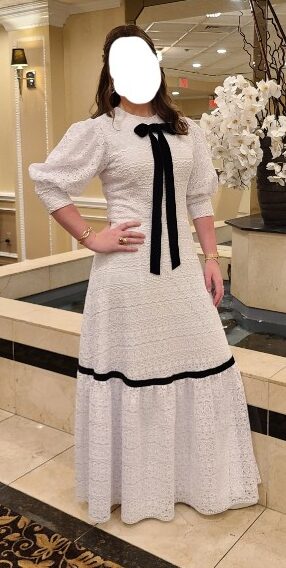 Stunning super slenderizing gown for sale
