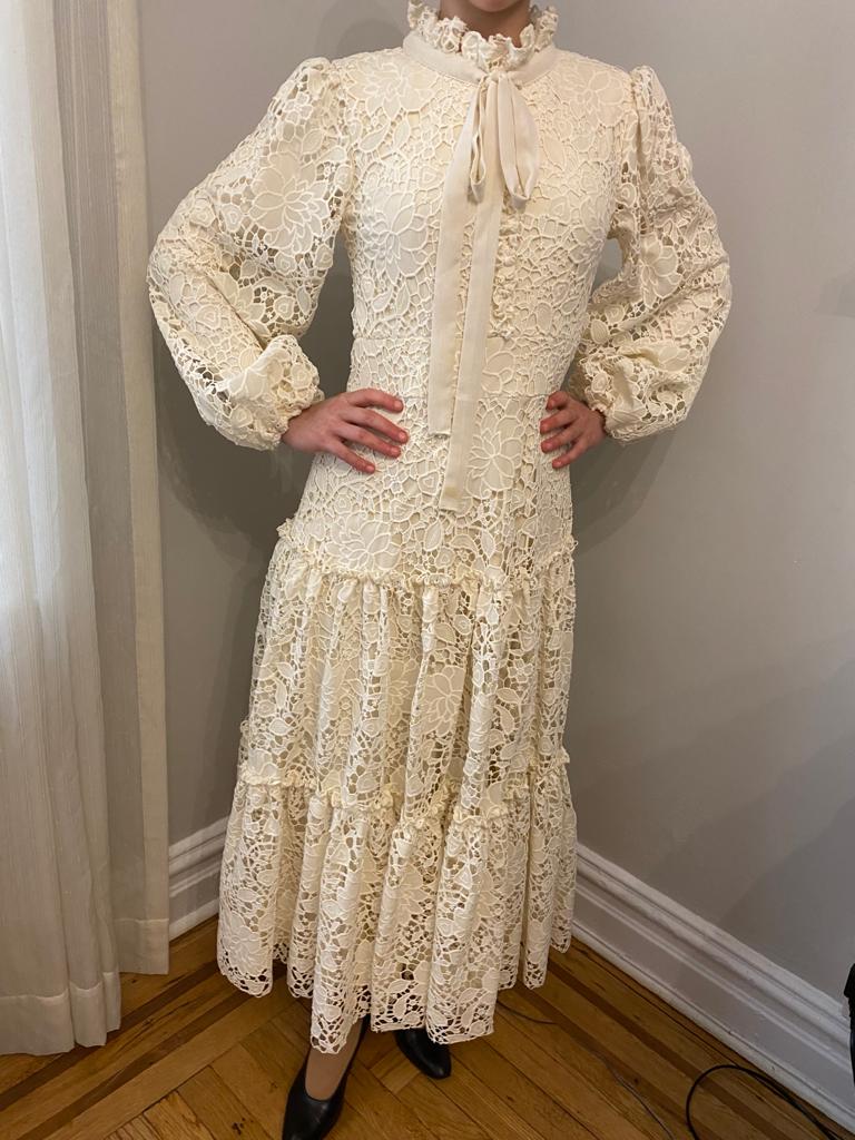 Stunning white dress for sale