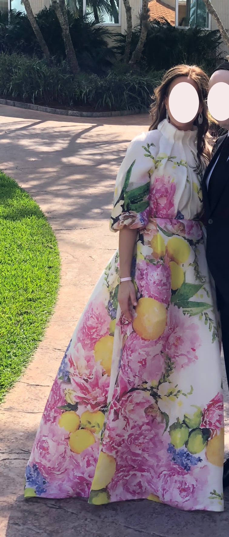 Stunning Monique L”hullier SS22 floral gown for sale
