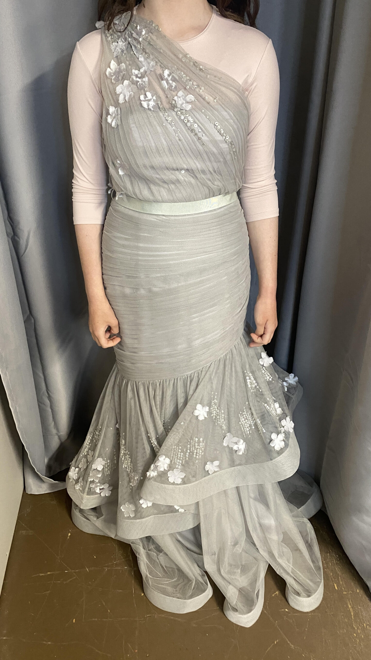 Gorgeous Monique Lhuillier gown for sale