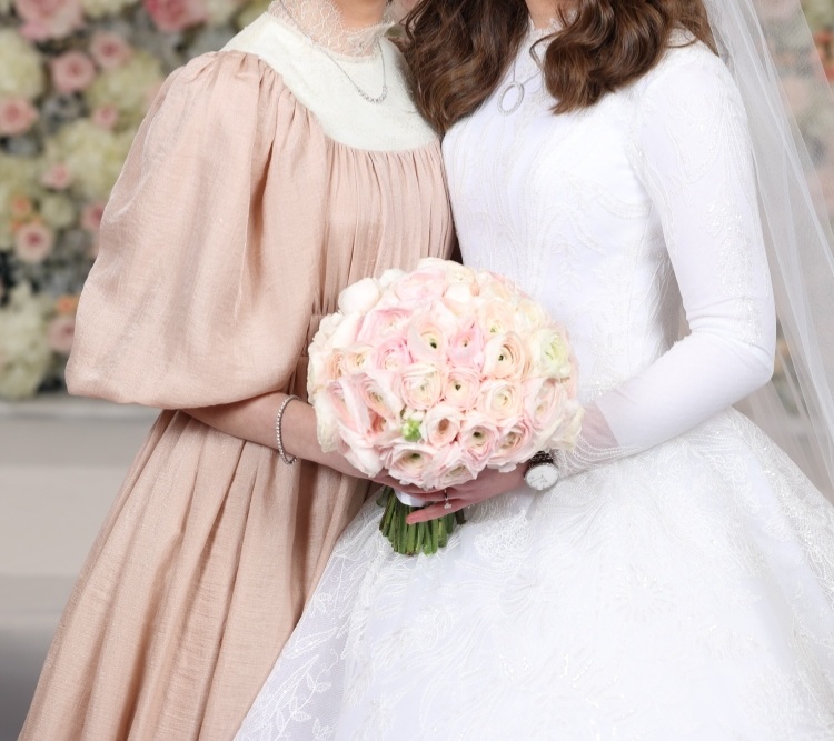 Beautiful sister of the bride Victorian Gown for sale