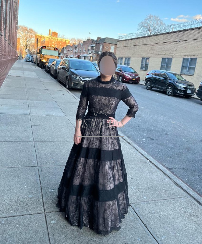 Elegant Silouette black and light pink sister of bride gown for rent/sale