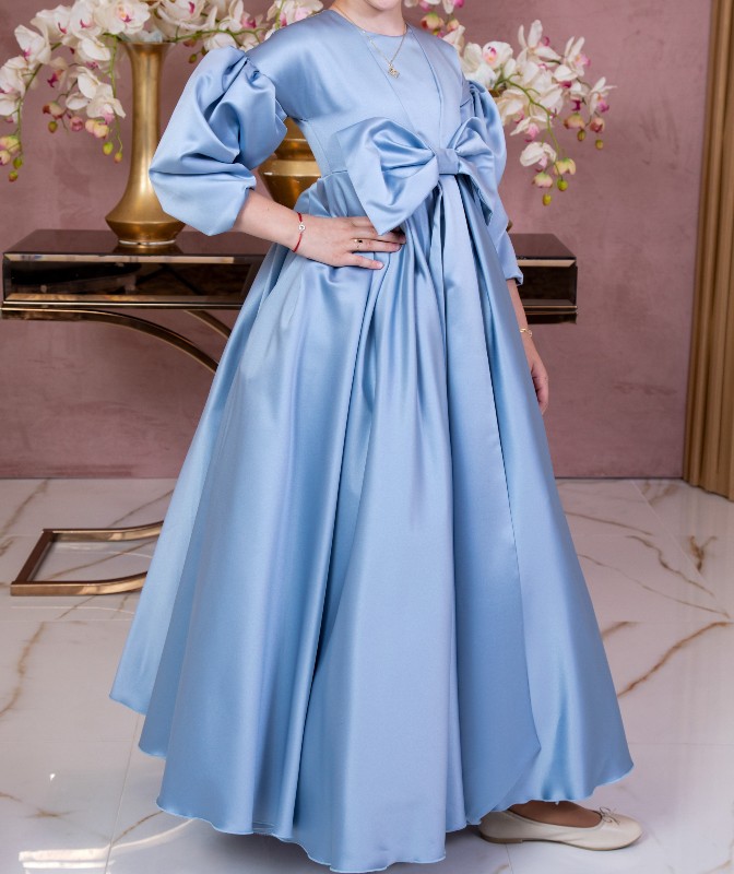 Four blue satin girls gowns/dresses for sister of the bride for Rent/Sale