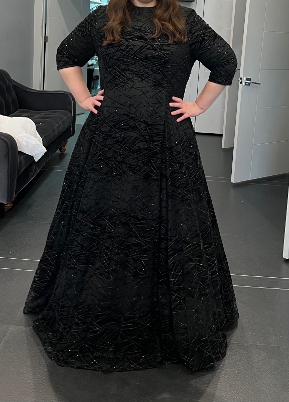 Beautiful Exquisite Black gown with Velvet For Sale