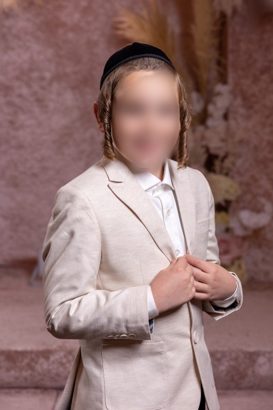 Leo & Zachary Boys Beige Suit for Sale