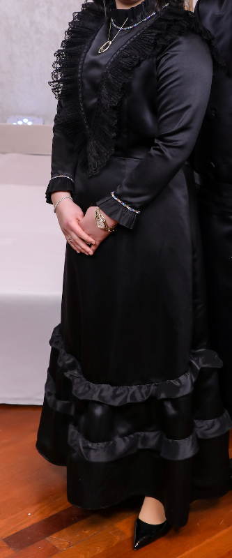 Beautiful Black Gown for Rent or Sale