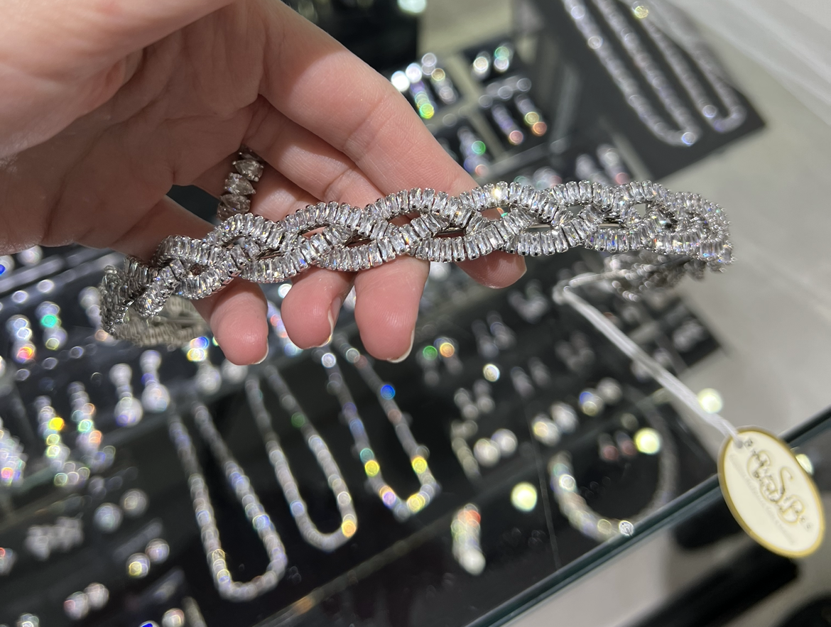 Beautiful Bridal Styles head piece for sale