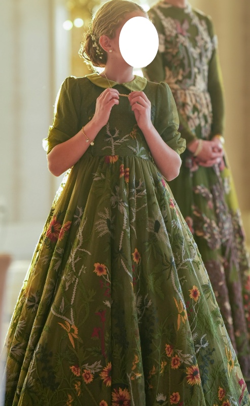 Spectacular green girl’s gown for sale