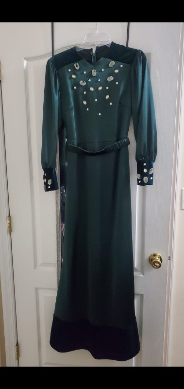 Gorgeous rich silk green gown for sale