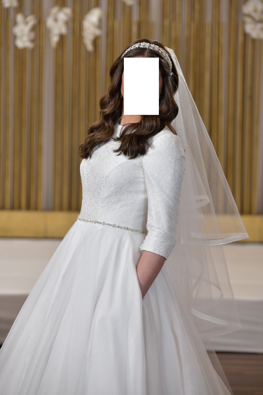 Beautiful Custom made Bridal gown for sale