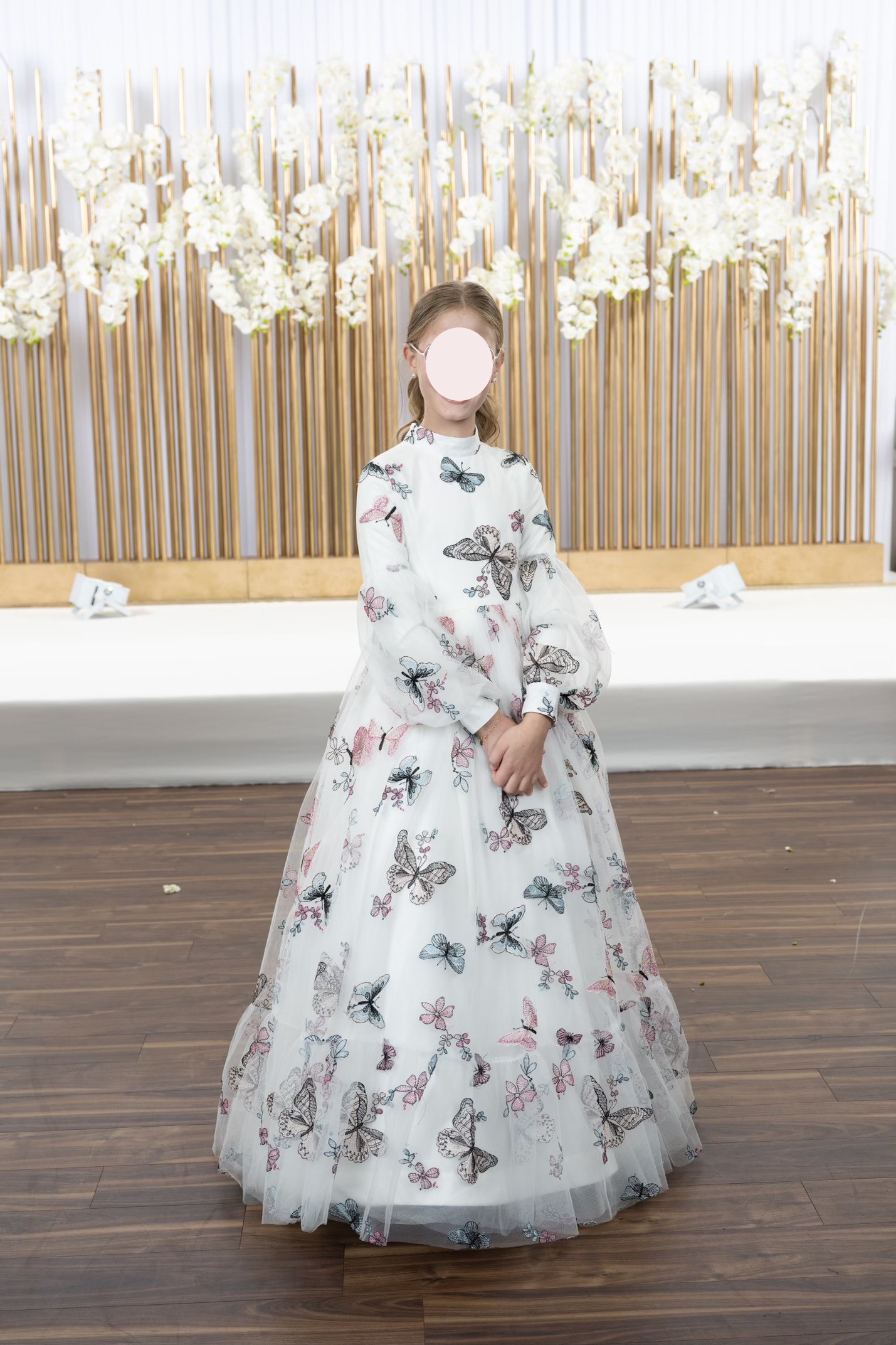 Beautiful silhouette gown for sale
