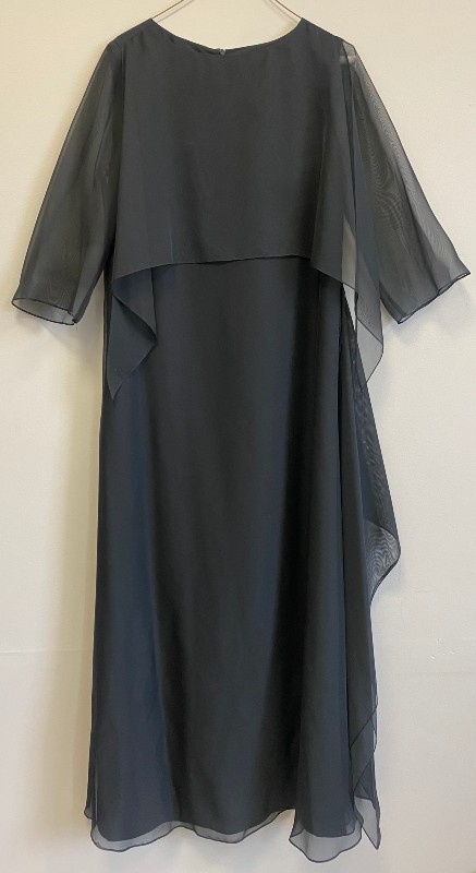 Elegant Black Maternity Gown from Dimensions for rent/sale