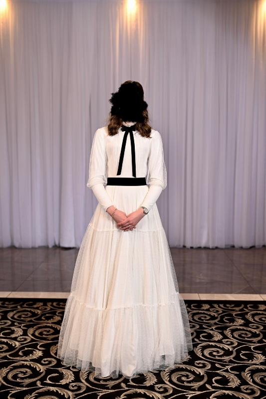 White gorgeous gown for sister of the bride for sale
