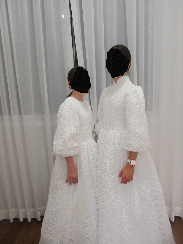 Embroidered lace white Girls gowns in multiple sizes for sale