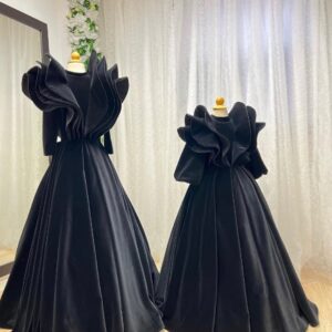 Beautiful sister of bride black velvet dresses for sale