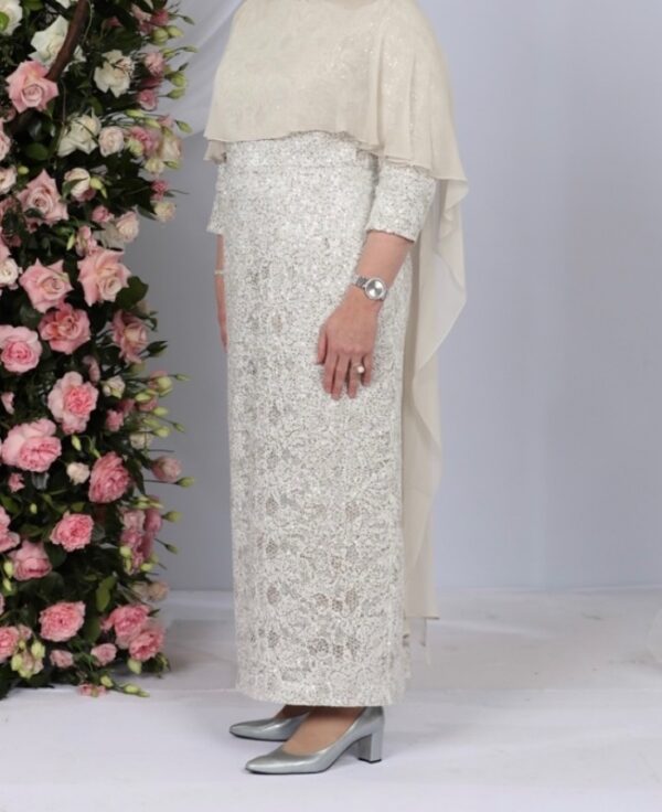Elegant and slenderizing mother of bride gown for sale