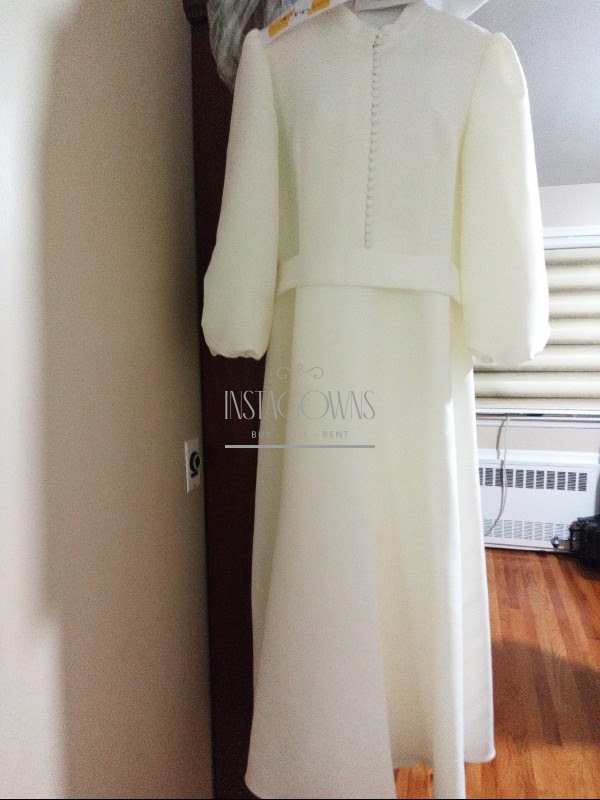 Magnificent slim fitting ivory gown for rent/sale