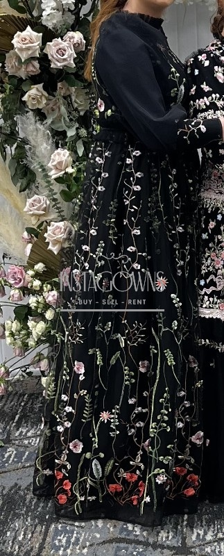 Elegant designers women wedding gown for sale or rent Instagowns