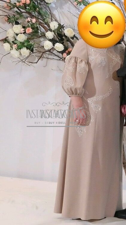 Beautiful, slenderizing, classy custom gown For Sale