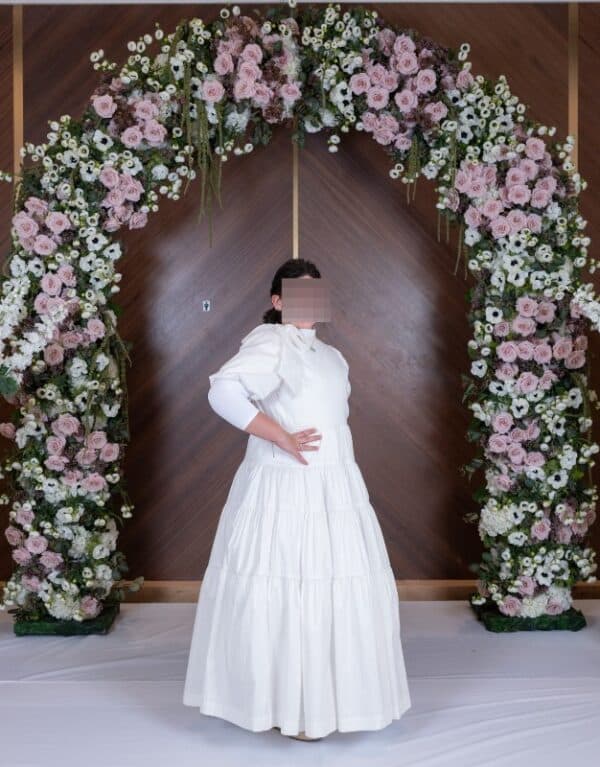 Stunning white taffeta gowns for salel