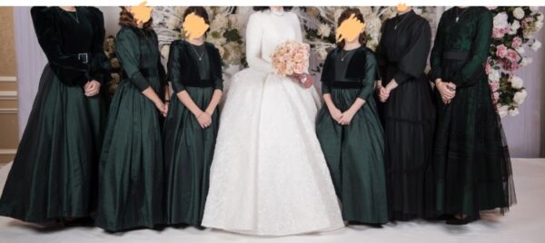 beautiful emerald green gown for sale