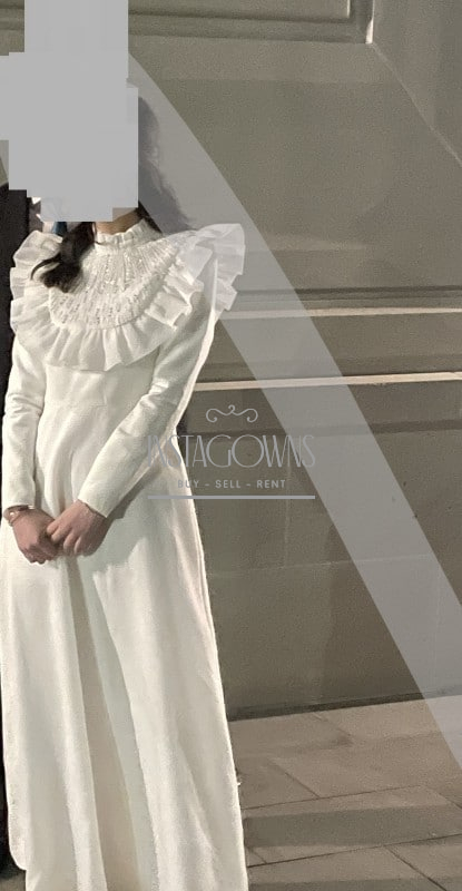 Stunning white Exquisite vort gown for sale