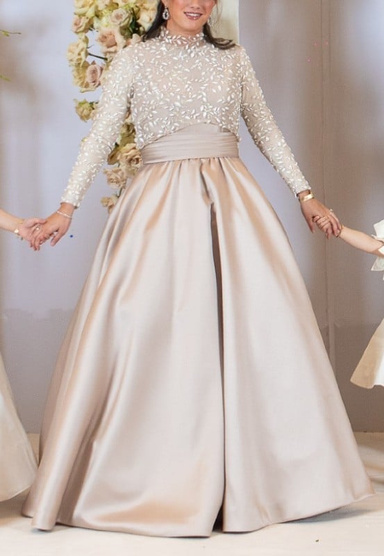 Magnificent custom gown to rent – Instagowns