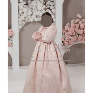 This gown makes a statement