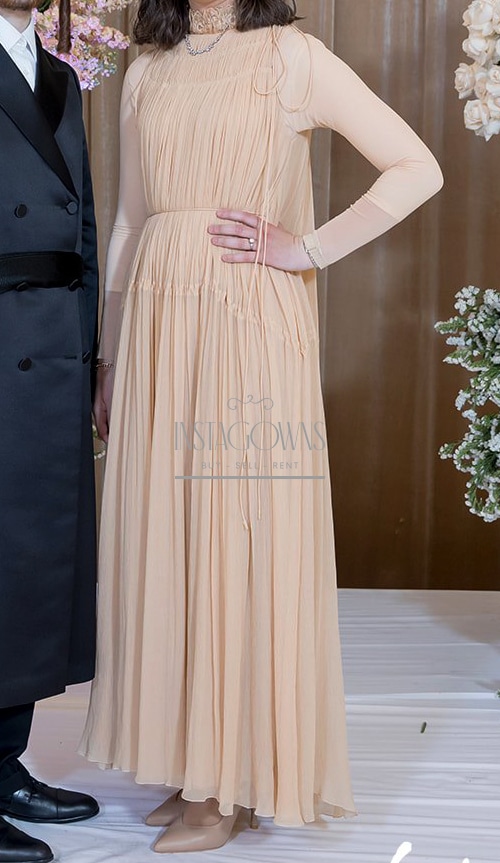 Peach/nude designer dress by Chloe. Can be worn as maternity wear without the belt. Suitable for various sizes. for sale.